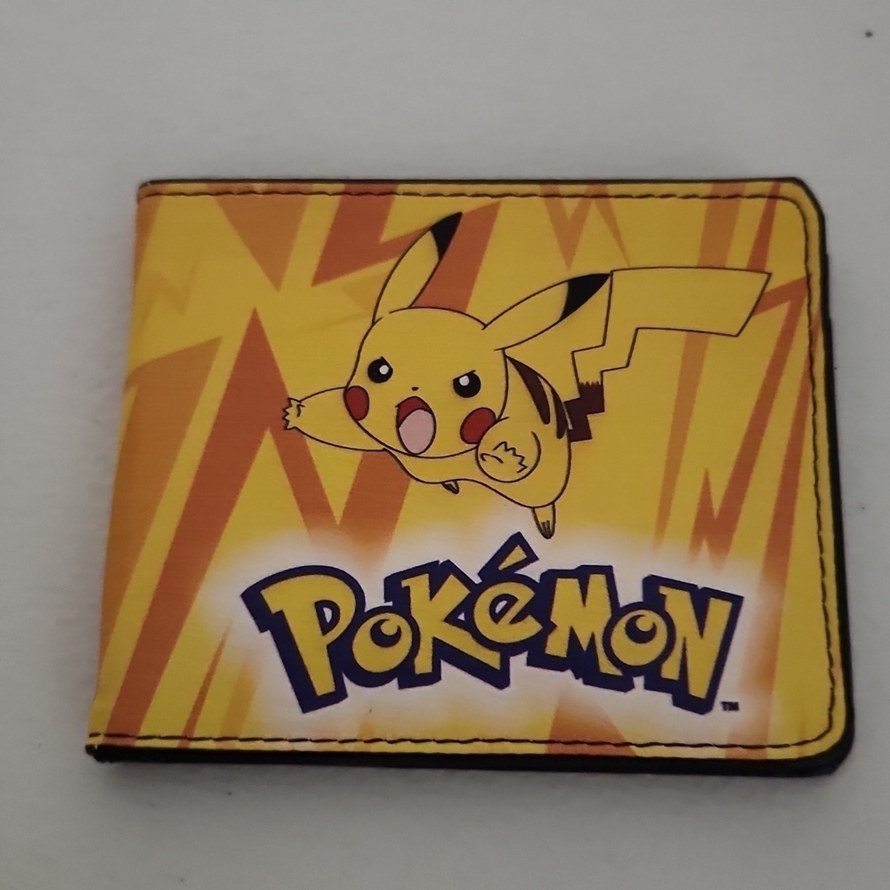 Pokeymon wallet 2011 Pikachu yellow men boys